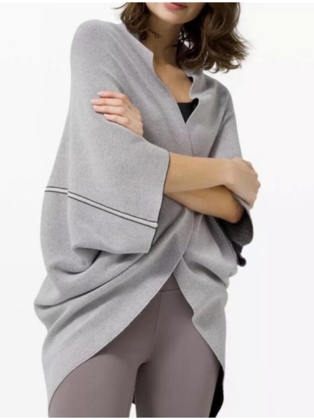 Lululemon Exaltation Wrap Black / Silver Ice
Knit Shrug Sweater Oversized